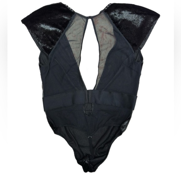 Victoria's Secret Very Sexy Velvet Plunge Thong bodysuit - Picture 3 of 7